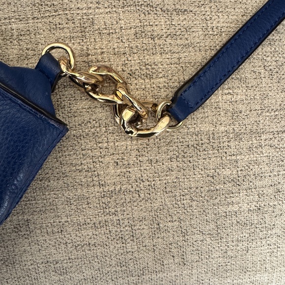 Michael Kors Blue  Crossbody Bag - Picture 5 of 5
